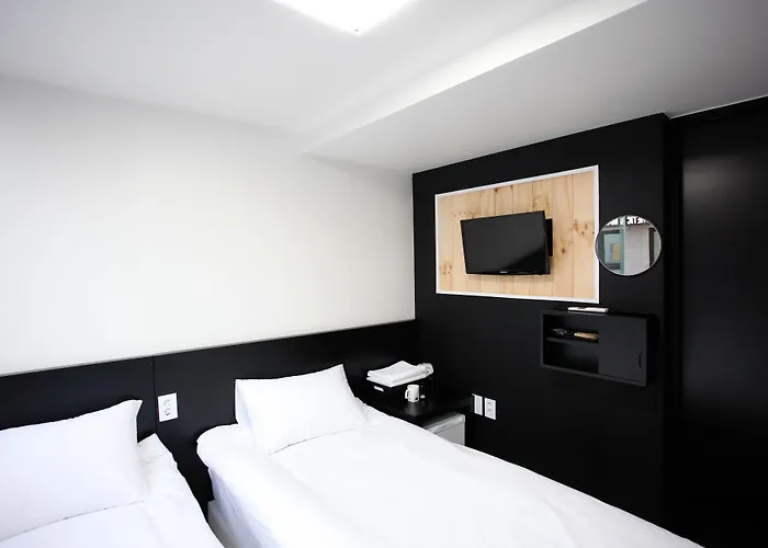 Hostel Ekonomy Myeongdong Premier