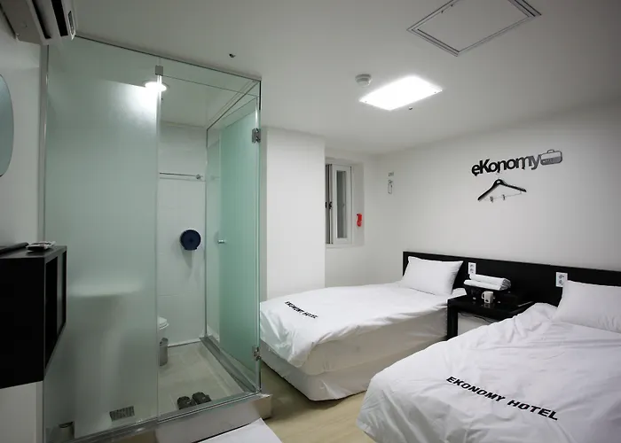 Ekonomy Myeongdong Premier Hostel *