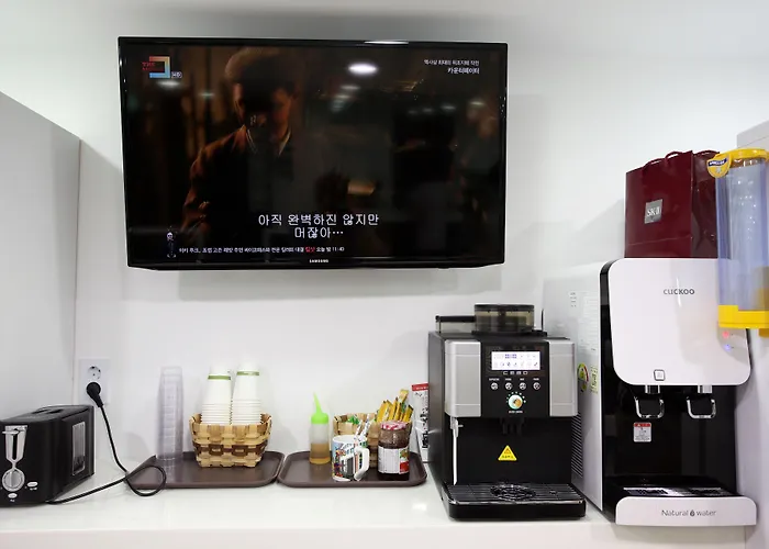 Hostel Ekonomy Myeongdong Premier *