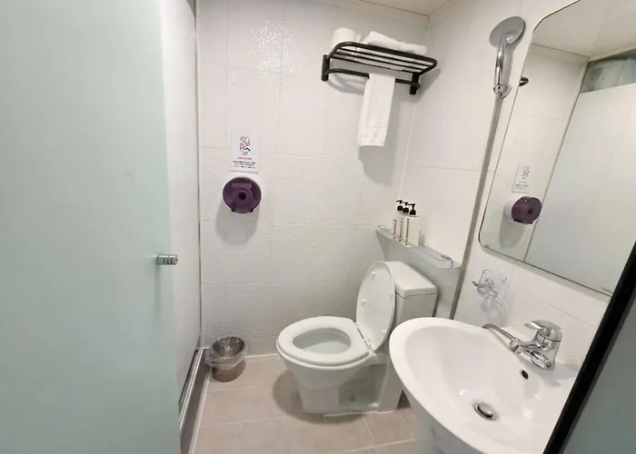 Hostel Ekonomy Myeongdong Premier