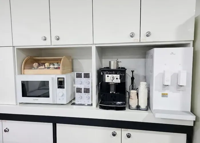 Ekonomy Myeongdong Premier Hostel *